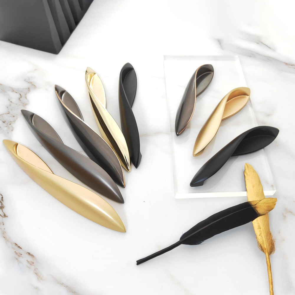 Handels for Kitchen Furniture  - Restoration Hardware Furniture Used review and price